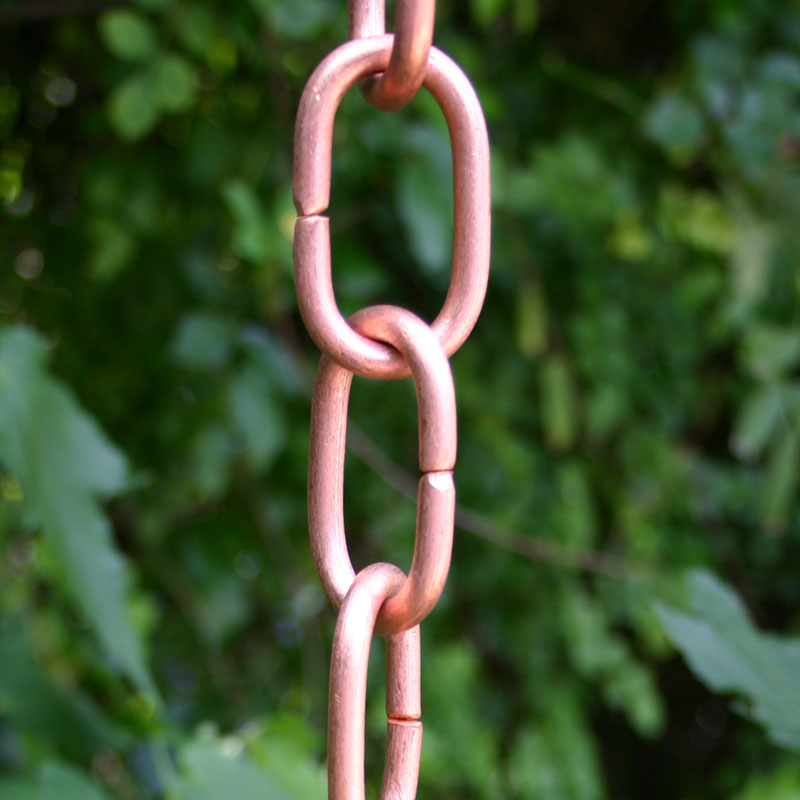 Closeup of Large Copper Link Rain Chain